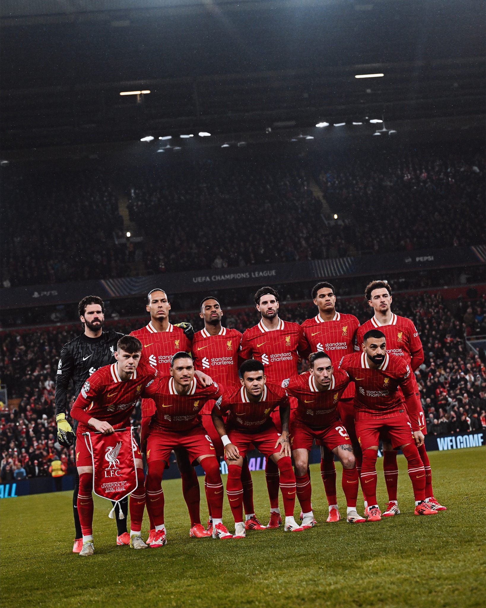 利物浦大胜AC米兰，红军球迷沸腾的简单介绍