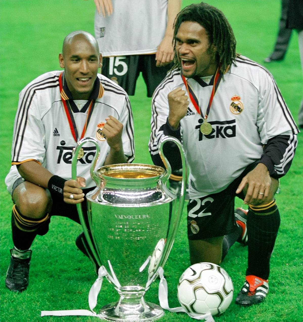 包含洲际足球比赛的惊喜表现引发讨论的词条