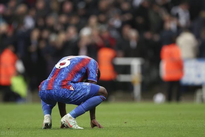 关于战术调整有效果，球队连胜势头如虹追赶领头羊的信息