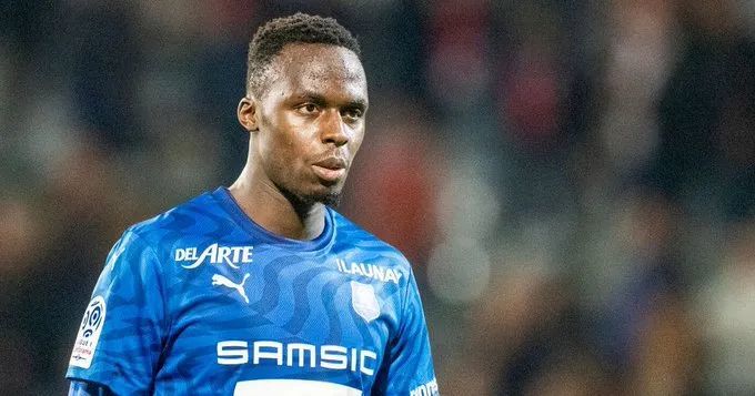 雷恩中场租借加盟热那亚，成为亮点新人的简单介绍