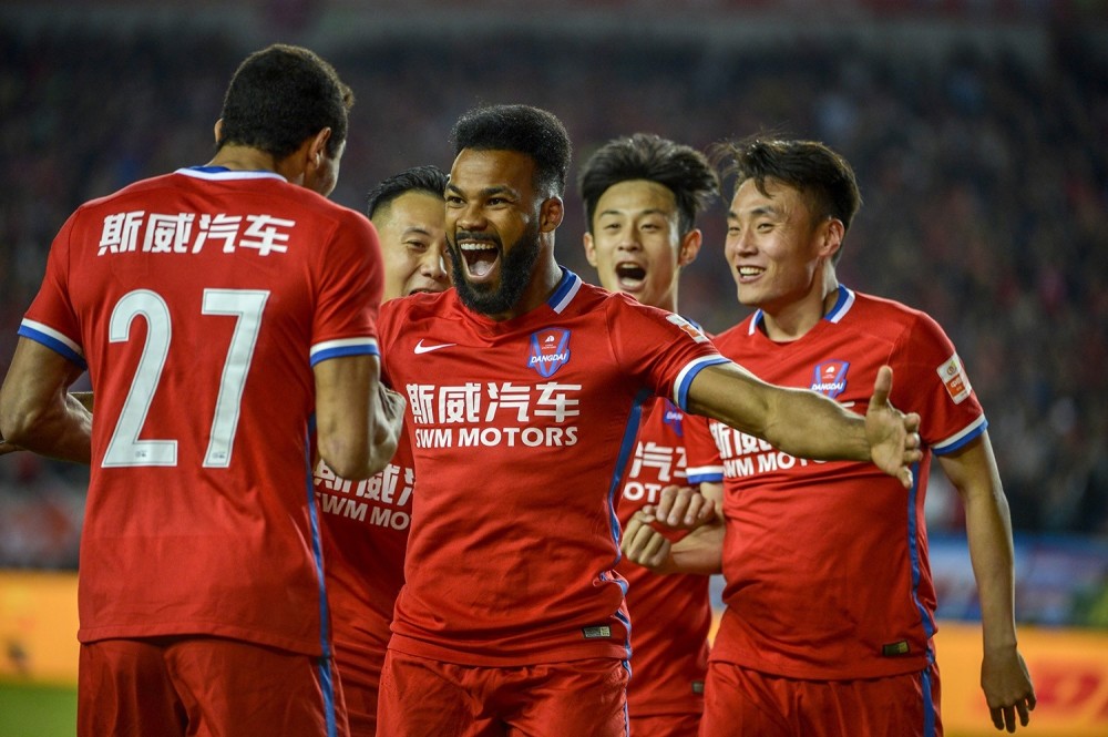 关于热火队交易传言引发关注，球队未来动向成谜的信息