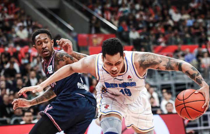 湖南队连败惊人,面临压力加大的困境 湖南队连败惊人,面临压力加大的困境