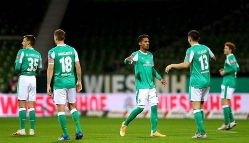 法兰克福新引援亮相，助球队胜利