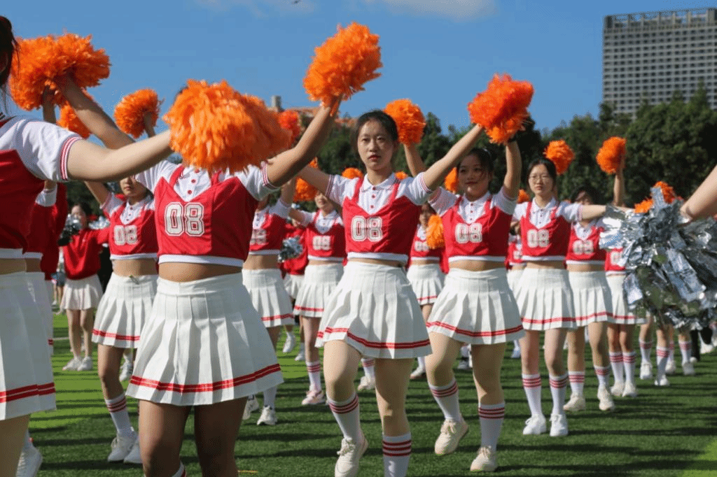 运动员们尽展风采,创造历史新高 运动员们尽展风采,创造历史新高