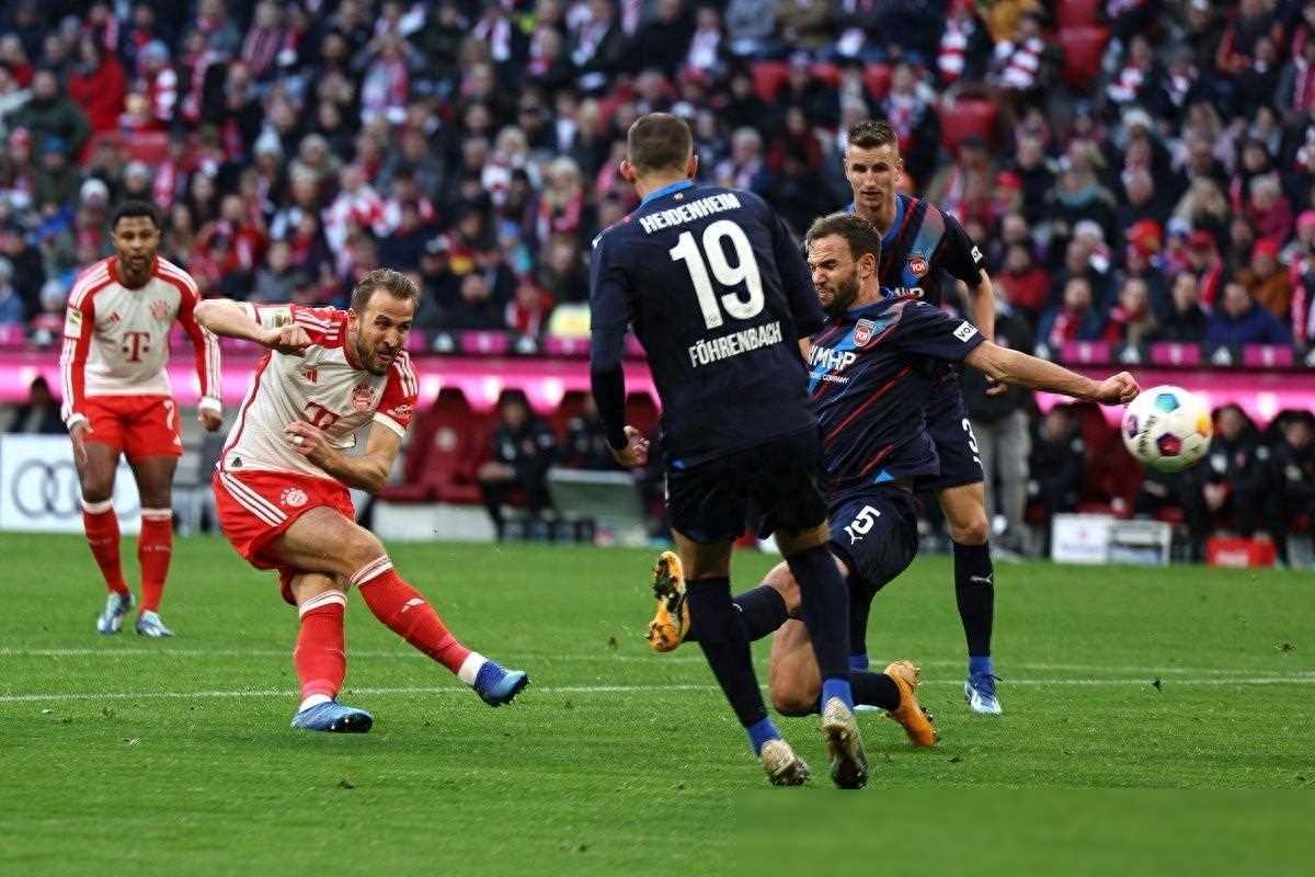 拜仁遭遇惨败，欧洲霸主地位动摇