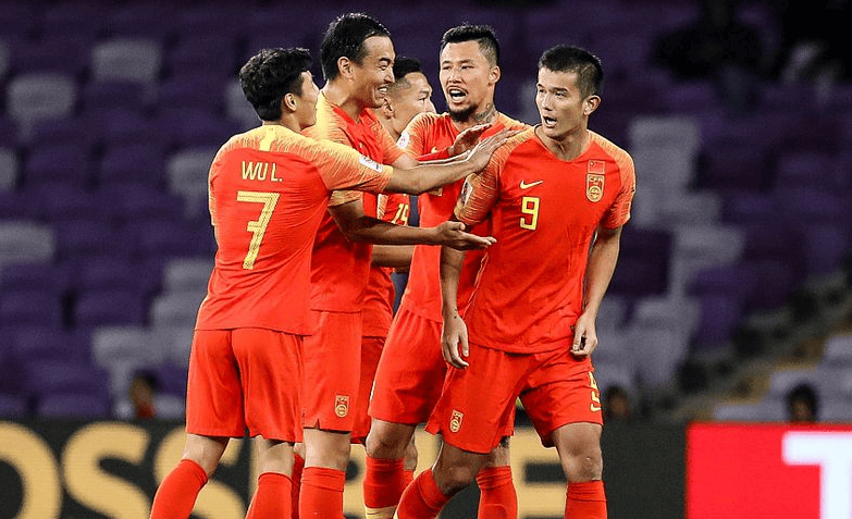 开云体育官网入口-重要国际足球赛事中，中国球员表现强势的简单介绍